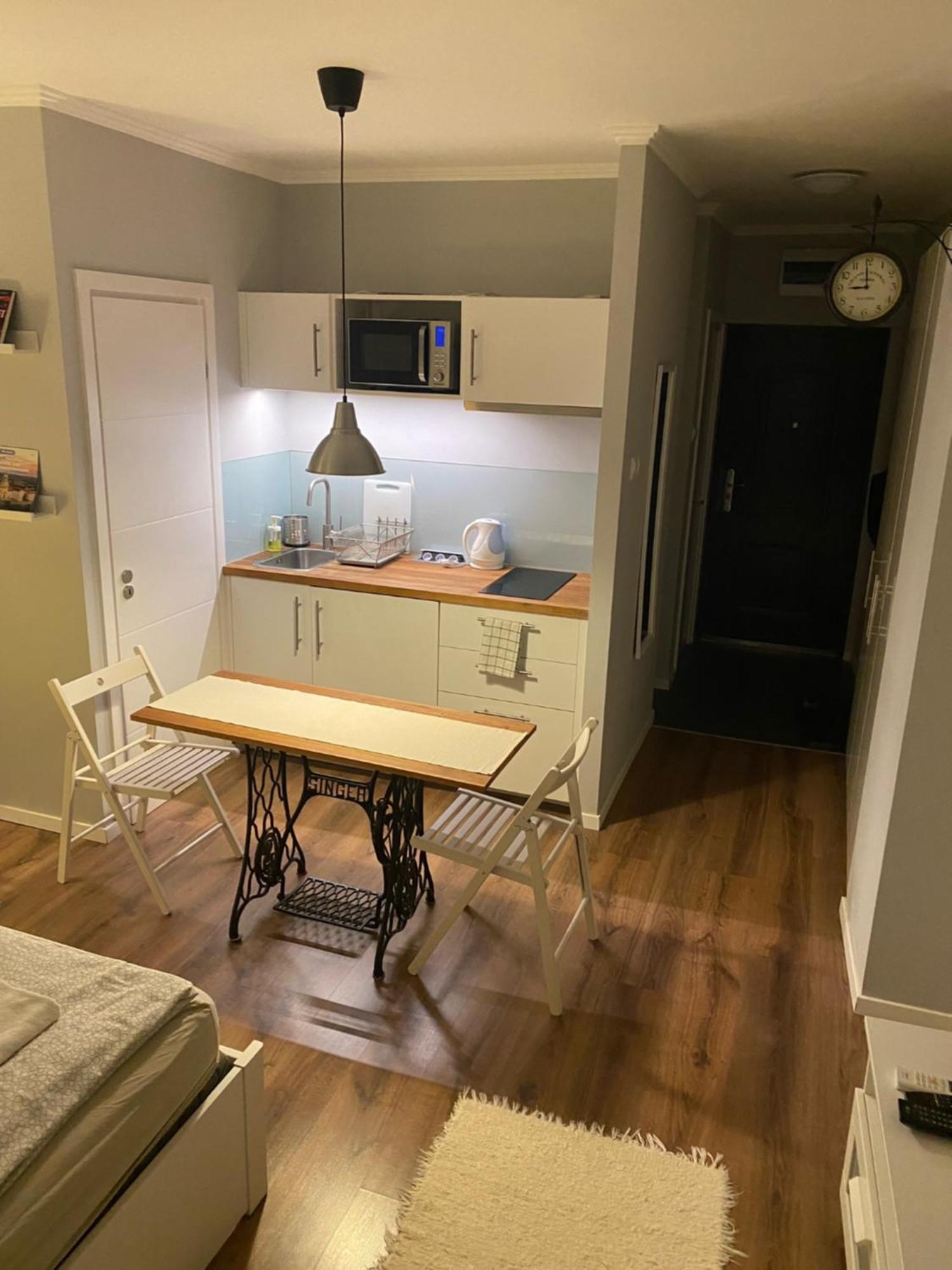 B&B Apartman Егер Екстериор снимка